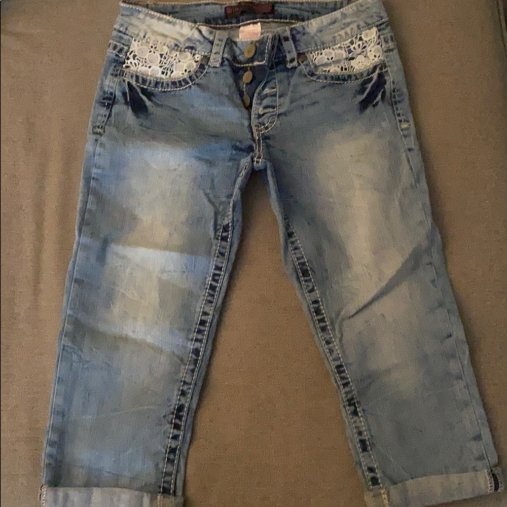Capri Jeans